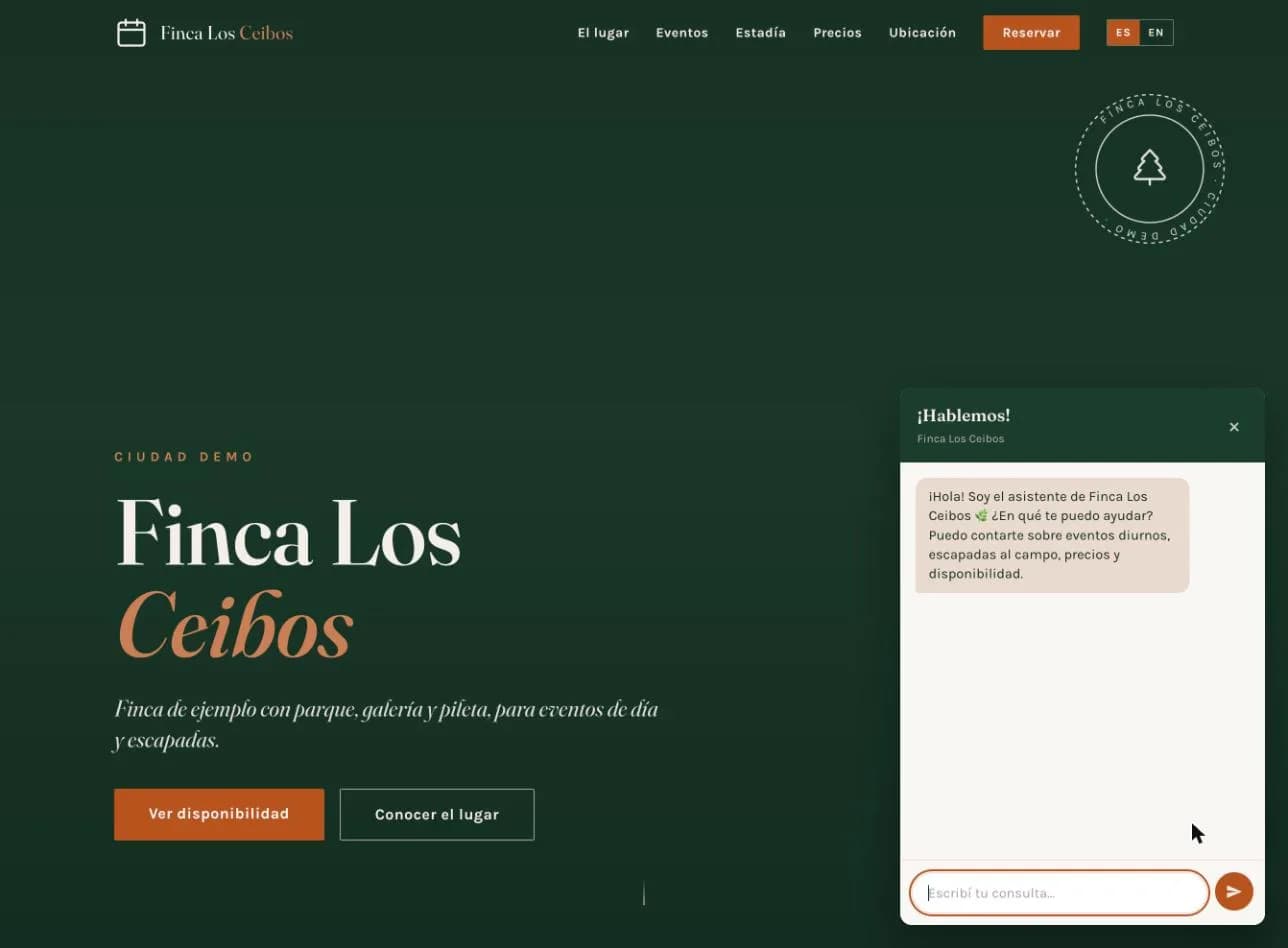 El asistente de chat de la demo respondiendo consultas